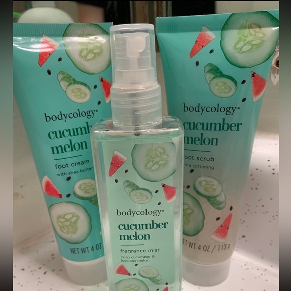 Cucumber melon foot cream, scrub and body spray - Picture 1 of 1